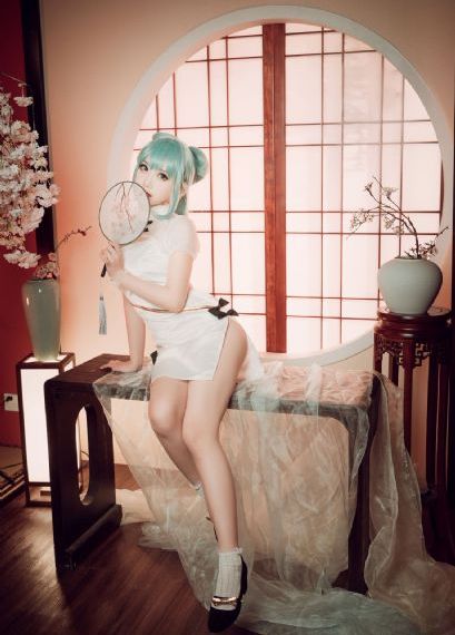 李蕾丽无删减版