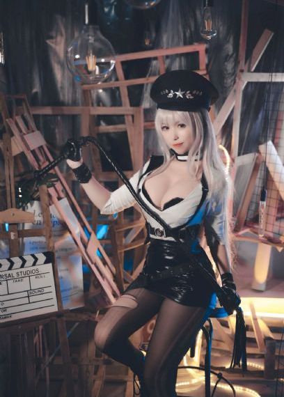 灰姑娘与四名骑士