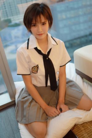 蔡卓妍雏菊