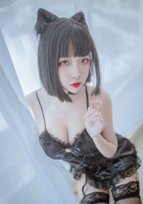公妇借种乱h日出水